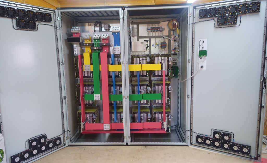 TRS 4000 ris 3 big.jpg TRS 4000 ris 3 big.jpg
